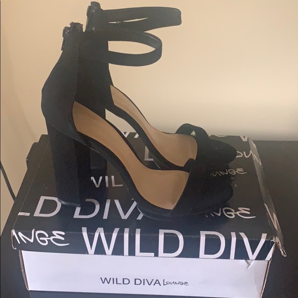 Wild Diva Pace Chunky High Heel